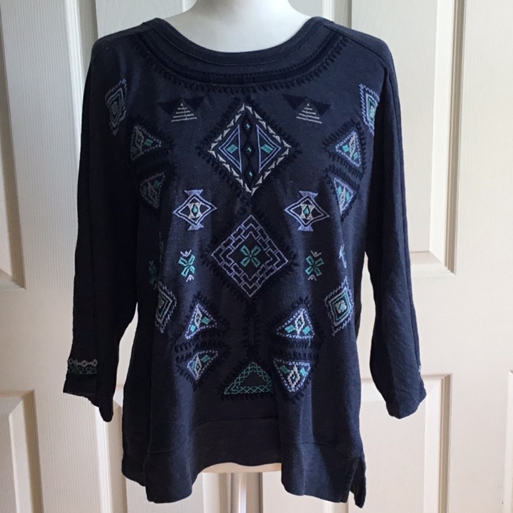 Denim blue colored top with embroidered shapes of aqua and gray Size L
